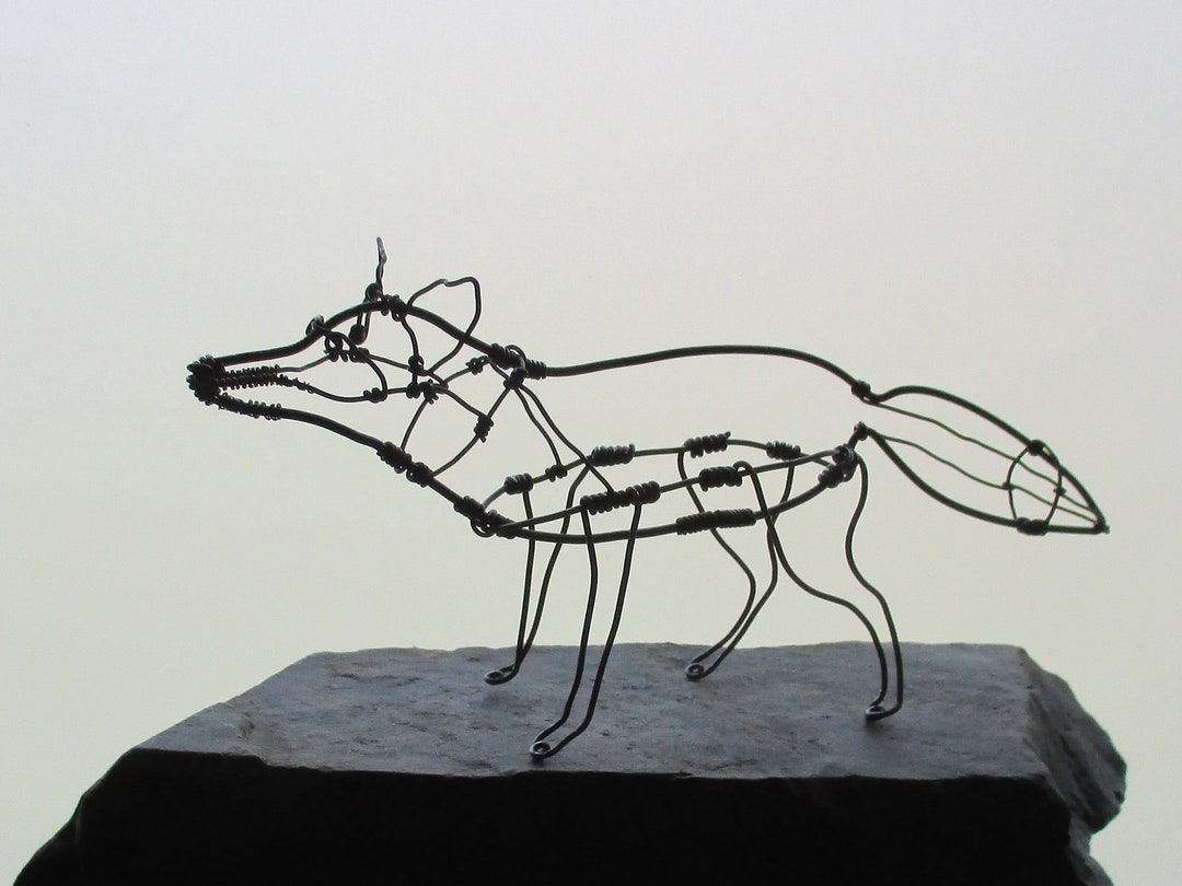 の*ん様 狐 キツネ 残響赤 原画 1点物 (2024年12月製作) の*ん様 狐 キツネ 残響赤 原画 1点物 (2024年12月