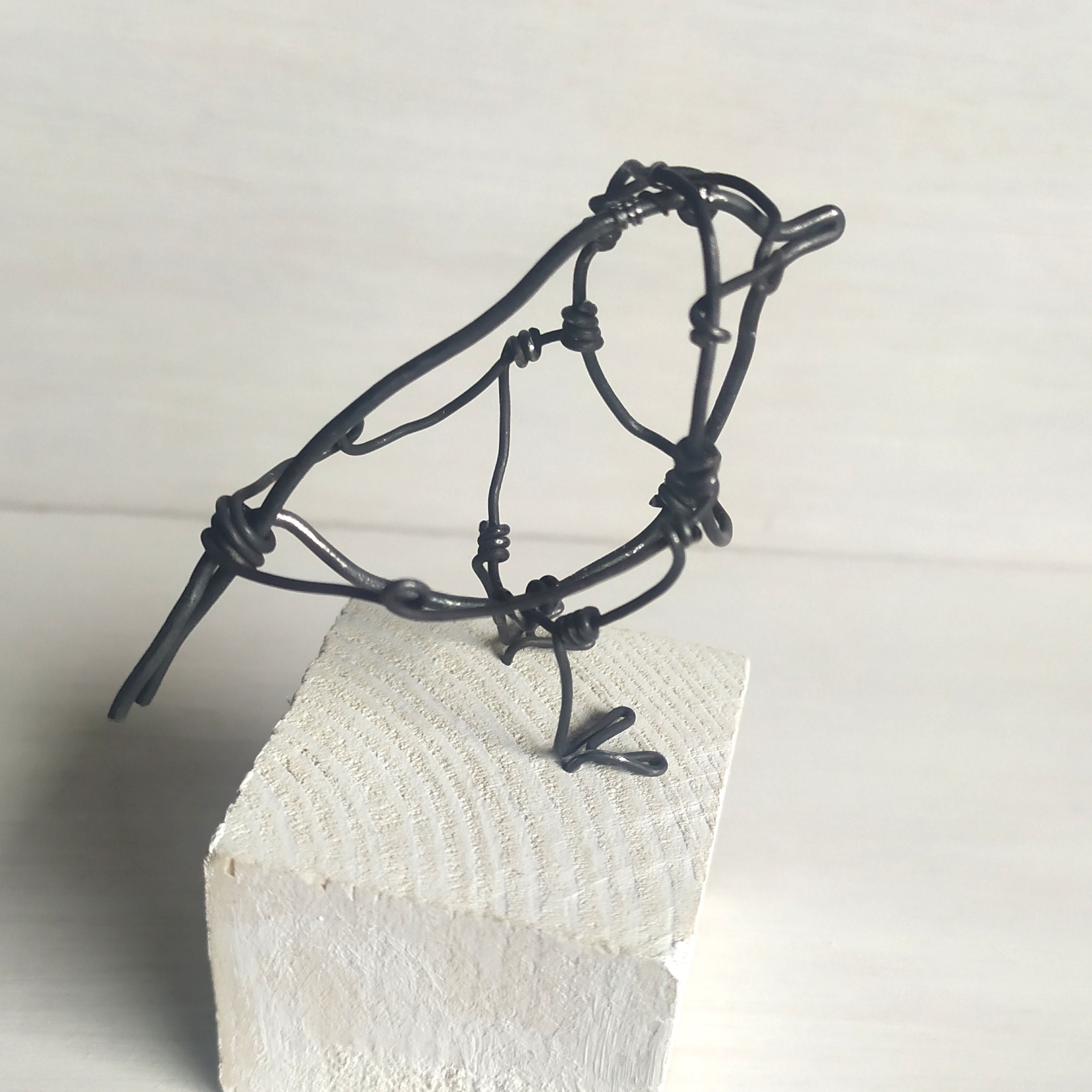 Robin Sculpture on Wooden Stand robin Art Wire Sculpture - Etsy Denmark