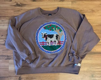 Sudadera vintage con panel de vaca en pasto y cuello redondo reciclado morado/marrón - Talla grande para mujer