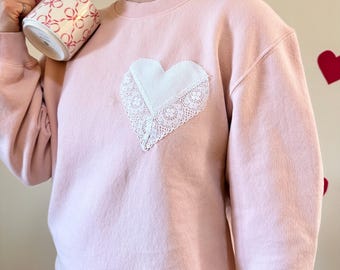Rosa Kreuzstich-Upcycling Rundhalsausschnitt - Damen L - Valentinstag Pullover