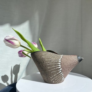 Vintage Ceramic Bird Vase / Bowl / Figurine by Thomas Hellström for Nittsjö. Handmade in Sweden, 1958. Model 5014