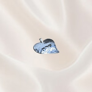 Custom Name/Pasuk 925 Sterling Silver Hammered Pendat, Jewish Jewelry Pendant, Hebrew Engravable Charms, Heart Pendant