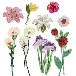 Sequin Lily Flower Applique Handmade Beaded Crystal Floral Patches Sew-On Patch Designs Badges Perfect for Clothes, Brooches Decor