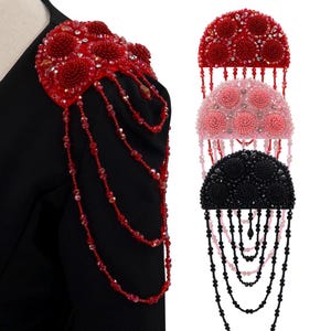 Handgjorda pärlbesatta axelklaffar med nål baktill - Tofsfransar för brudklänning, teaterkostymjacka tillbehör 2 stycken