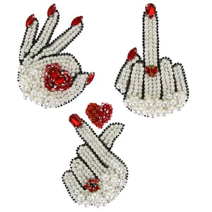 Beaded Crystal Hands Patches Mexican Charm Milagro Applique Sagrado Corazon Badges Worship Funny Embroidery Applique 1 piece