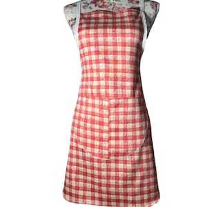 Fashion Vintage Red Checkers Print with White Straps Woman Chef Apron; Everyday Baking and Cooking Aprons with Large Pocket; 100 % Cotton