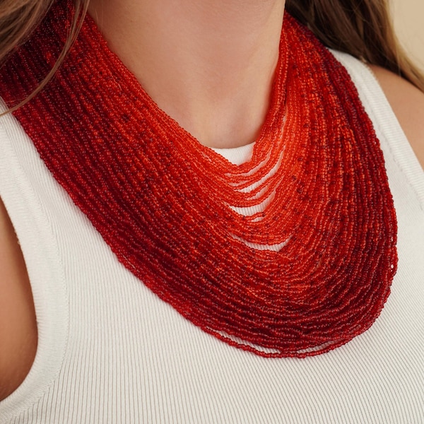 Rode gelaagde ketting met meerdere strengen, 60 strengen rocaillesketting, Vyshyvanka-accessoires, Oekraïense sieraden