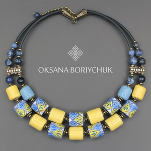 Collar tradicional ucraniano, gargantilla de cuentas en dos líneas, joyería étnica, collar hecho a mano, joyería popular ucraniana, gargantilla azul y amarilla