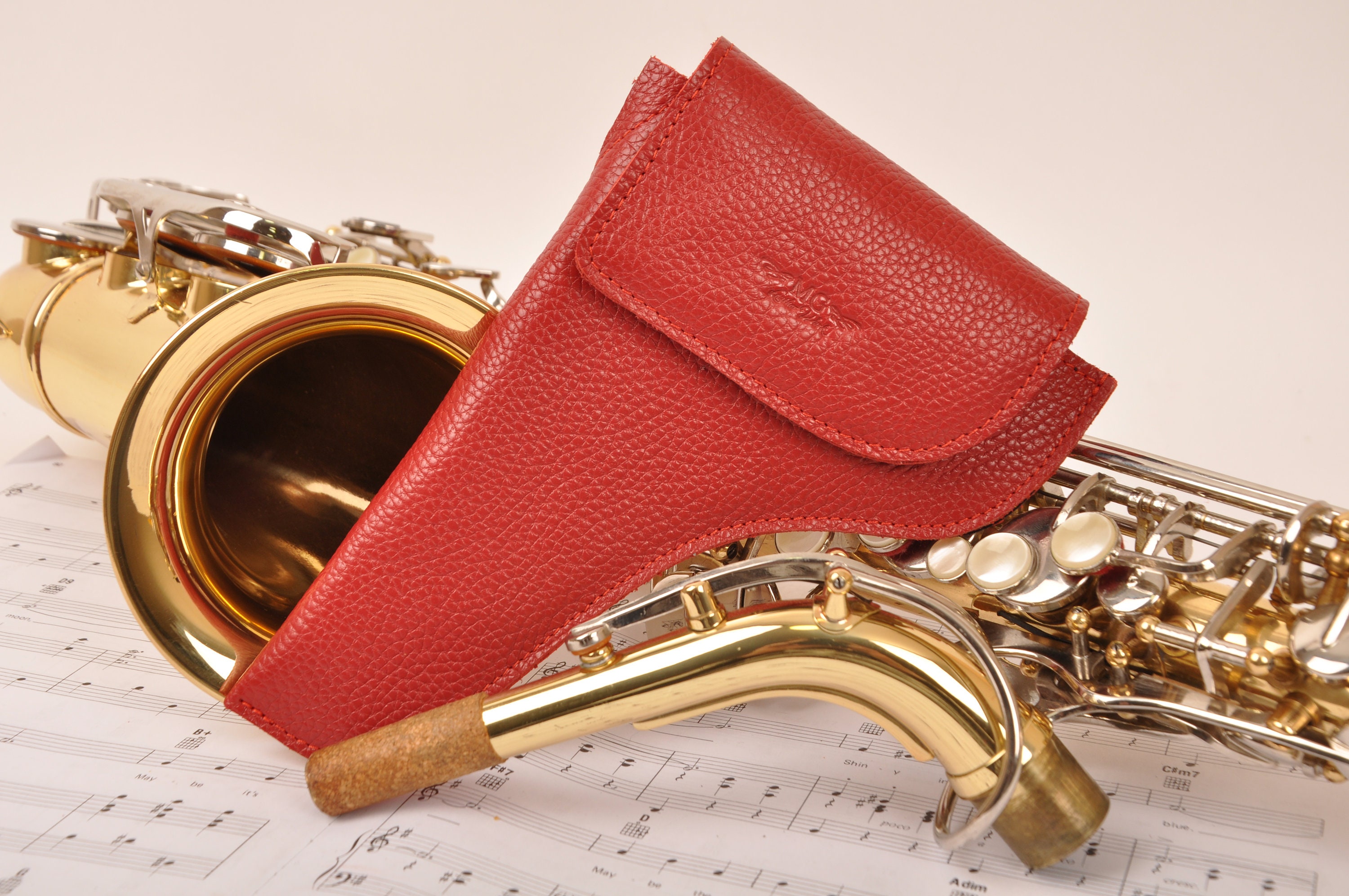 バリトンサックス 赤ベル ブロンズブラス 管楽器・吹奏楽器 サックス