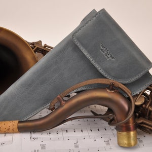 Tenor Saxophone neck holder, Personalized Saxophone Neck Pouch made of genuine leather Great gift for saxophone player, gift for sax lover