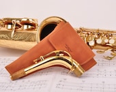 Alto Saxophone Neck holder made of genuine leather by MG Leather Work, saxophone neck pouch, handmade personalized gift for saxophone player