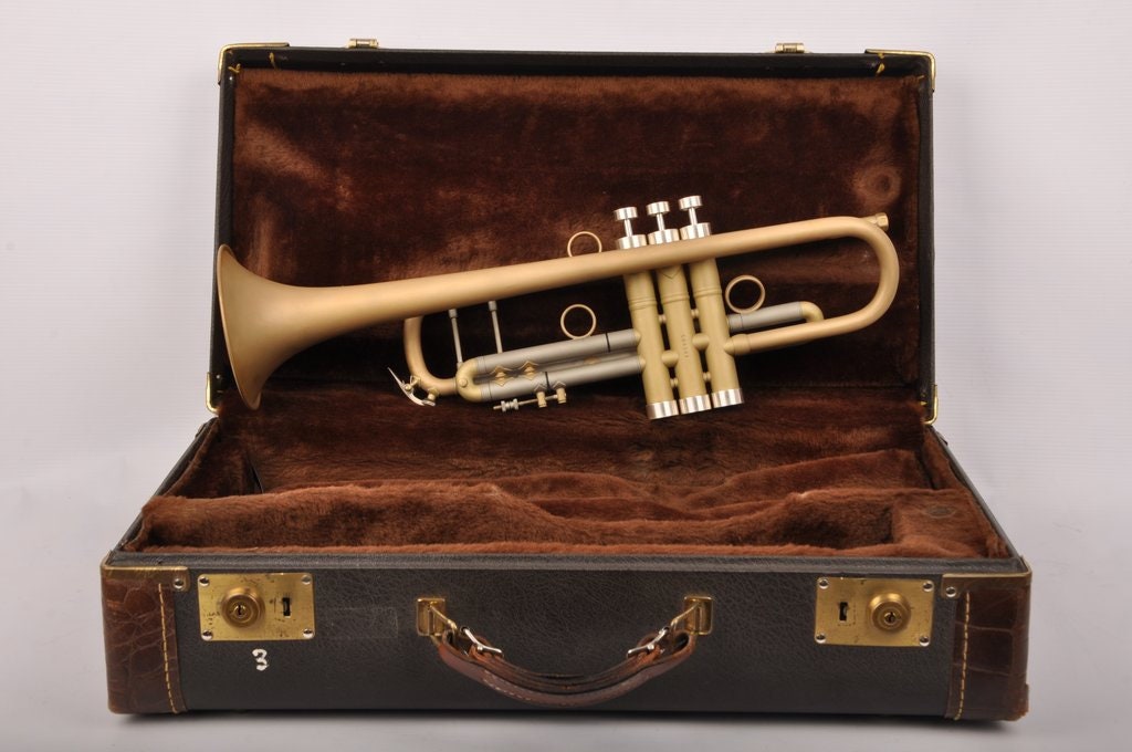 Bach Stradivarius 37 Trumpet for sale Only 2 left at 60