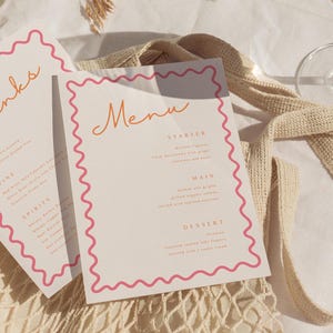 Menú garabateado, plantilla de tarjeta de lugar y menú ondulado, plantilla de menú de barra de bebidas, menú de bebidas imprimible en rosa y naranja, menú garabateado en estilo francés