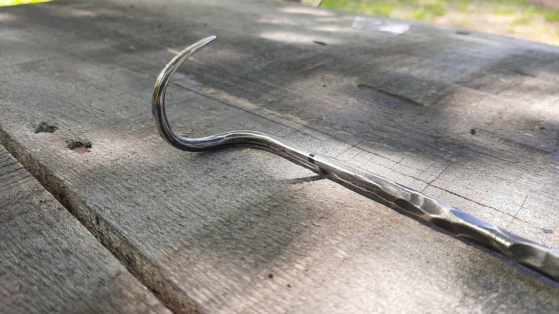 Steak Turner, Meat Flipper, Grill Tool, Steak Hook, Iron Turner for Steaks, Steak Turner