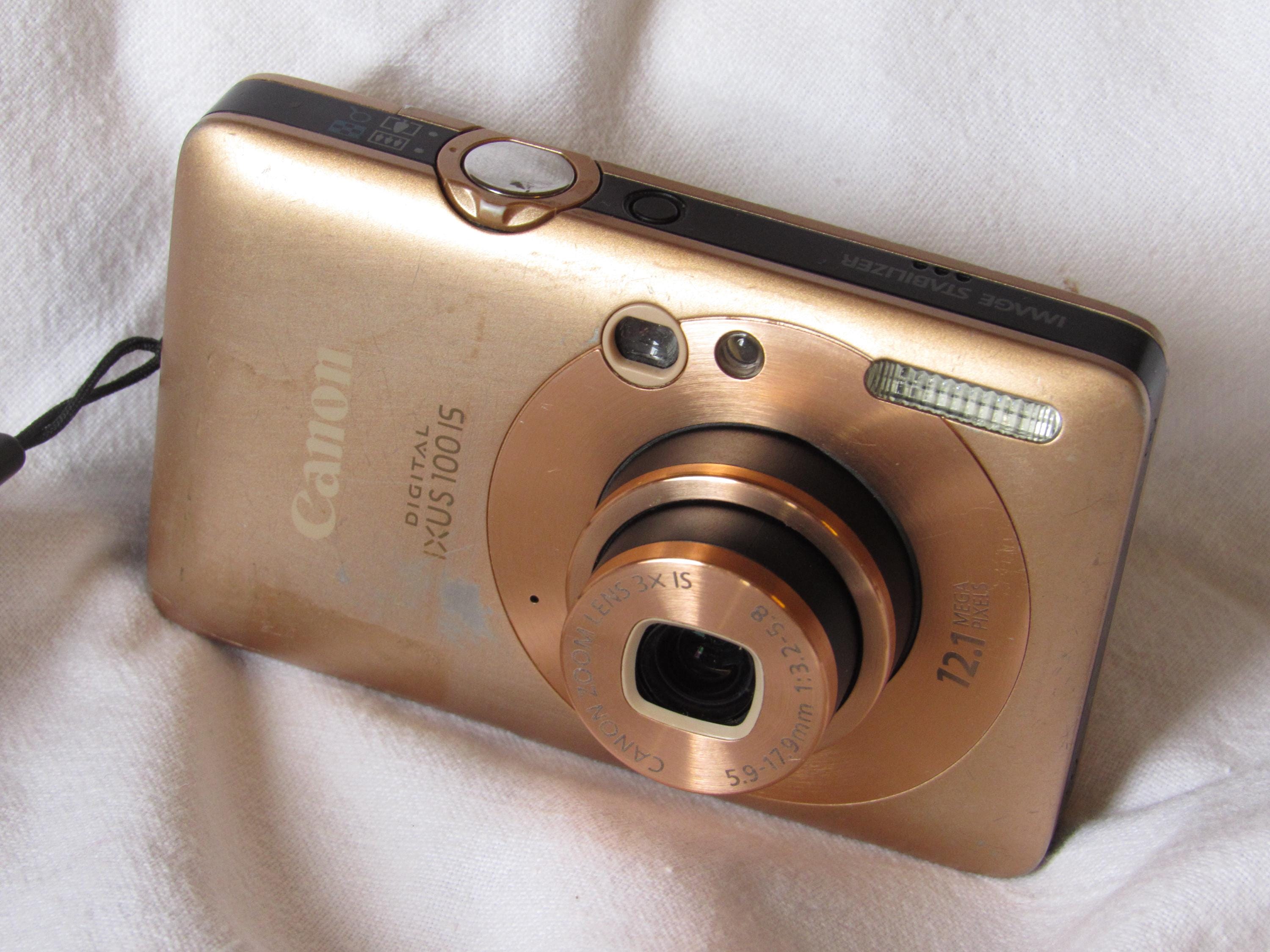 IZY DIGITAL 55 （Canon） PowerShot SD400 DIGITAL ELPH - Canon Camera Museum