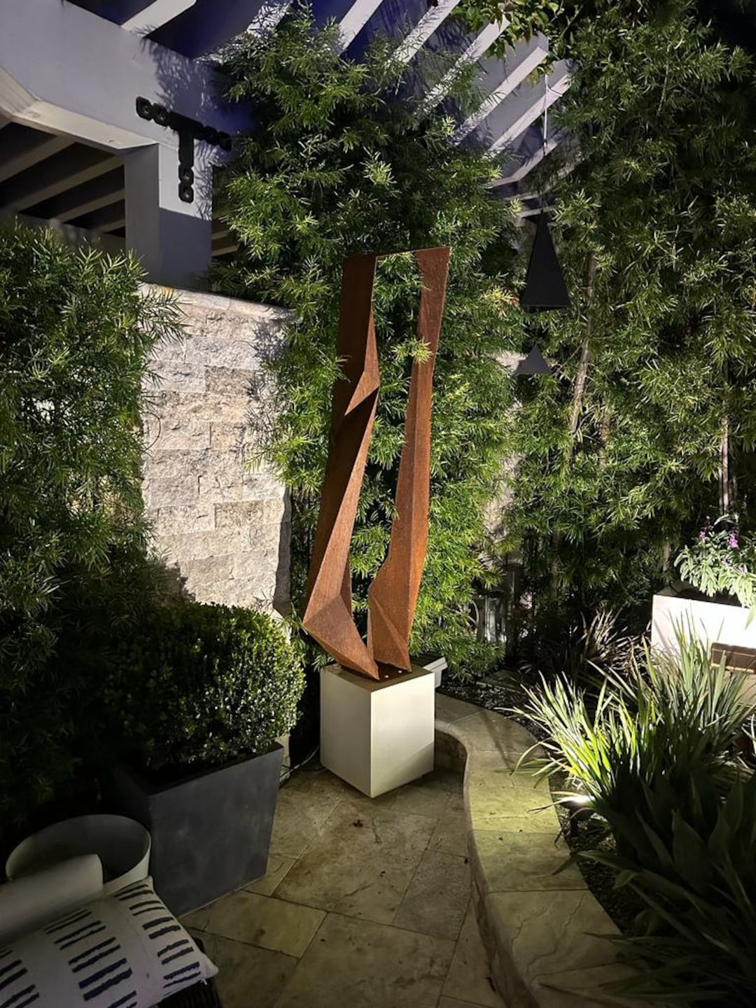 Modern Abstract Sculpture | Outdoor Large Garden Sculptures ...