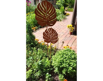 Leaf Metal Garden Art | Yard Shadow Art | Memorial Sculptures | Vintage Metal Garden Stake | Heart Decor | For the Garden Memorial Gifts.