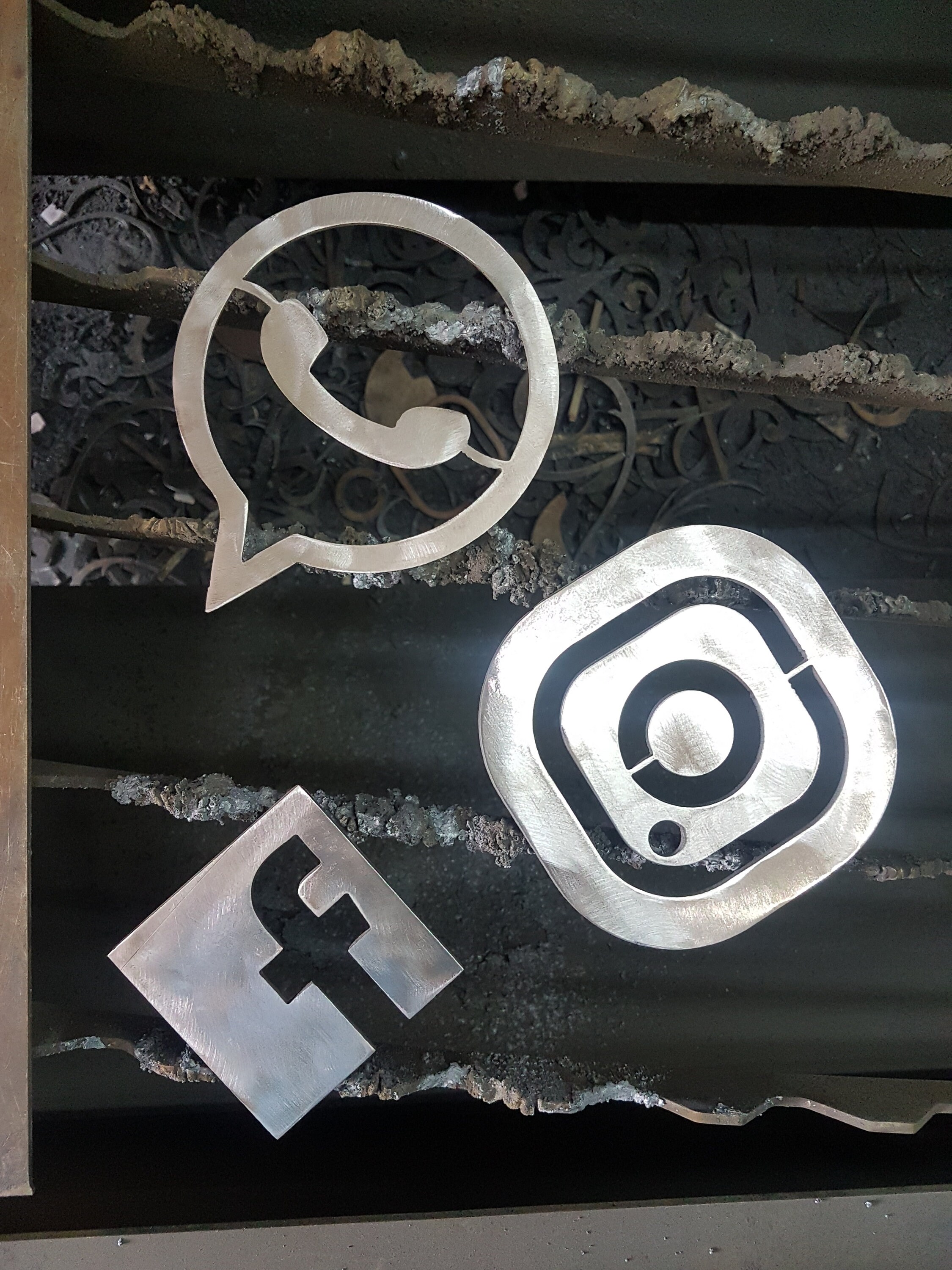 Whatsapp Logo Instagram Logo Facebook Logo Metal Art - Etsy