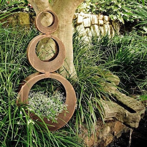 Metal Flower Garden Sculpture, Outdoor Yard Decor, Rustic Lawn Art, Handcrafted Plant Stake, Decorative Floral Statue