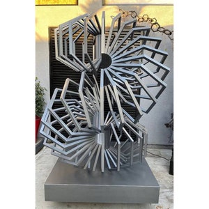 Escultura abstracta de metal / Diseño especializado / Precios razonables / Acero de alta calidad / Llama la atención / Escultura en venta / 2025