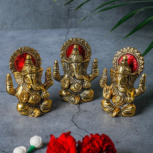 Ganesha Statue Small, Ganesh Idol, Brass plated Ganesha Statue, Ganesh decoration, Ganesh Chaturthi, Pooja Return Gifts, Housewarming Gifts