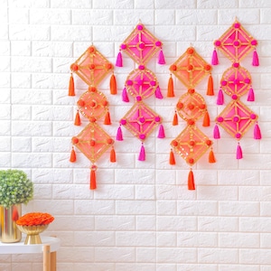 Lohri-dekoration Pompom Gota-hängande, indisk väggdekoration, tygväggbonad för bakgrund, Lohri Kites pooja-dekor, haldi mehndi-dekor