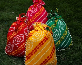 Bandhini Potlis Taschen für indische Hochzeitsbevorzugung, indische Rückgabe Geschenkbeutel, Kordelzug, Schütten Potlis für Pooja Rückgabegeschenke, Ladoo Potlis