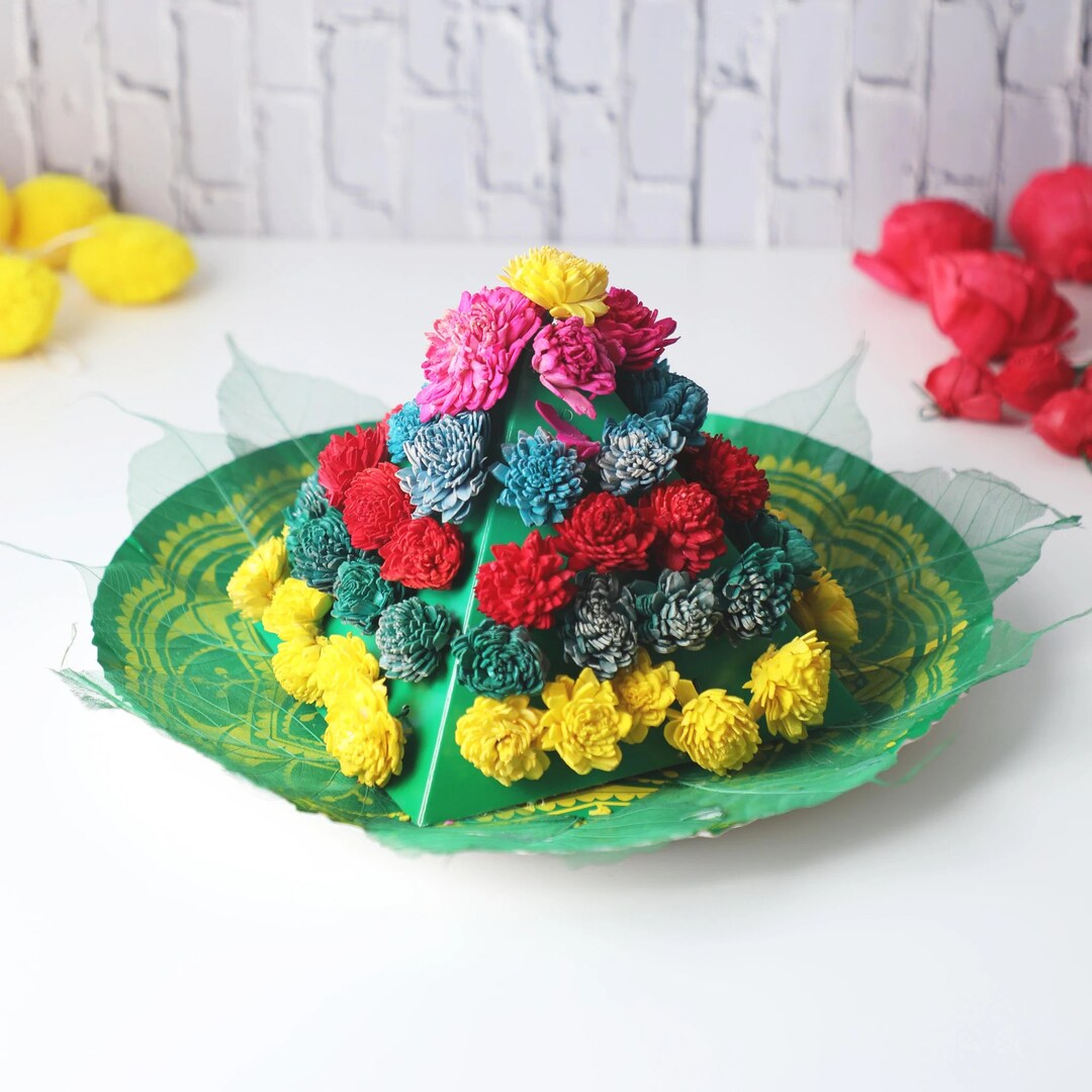 Multicolor Bathukamma Flowers Kit With Gopuram & Decorated Paper Thali