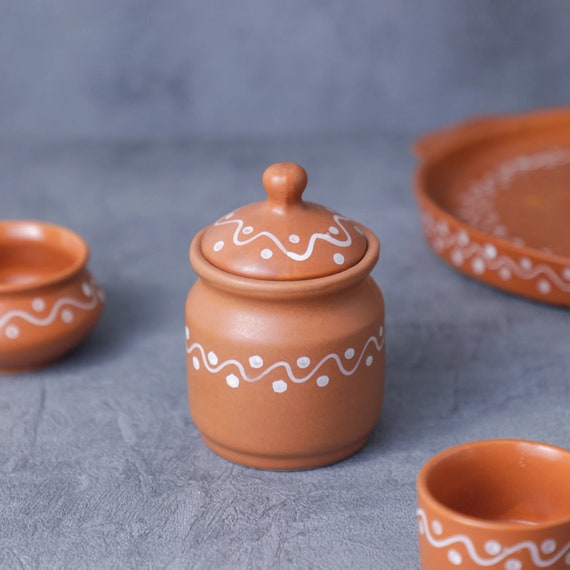 工芸品 Indian handmade pottery Ceramic Muggu Indian Pickle Jar, Achaar Jaadi, Small Ceramic