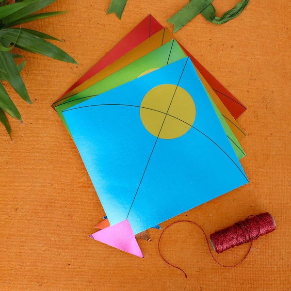 Paper kites, Kite decoration, Happy Makar Sankranti , Makar Sankranti decor, Lohri  backdrop, Indian Haldi mehendi wedding Decor, Mini Kite
