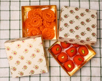 Gold Floral Indian sweet box, Wedding favor box, Indian return gifts Box, Bulk Mithai box, Diwali Empty Sweet boxes, Ladoo box, Pooja Favors