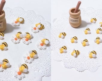 12pc 24pc Fondant bees & flower cake topper/ bees cake decoration/ bees cupcakes topper/ 0.7 inches tiny bee