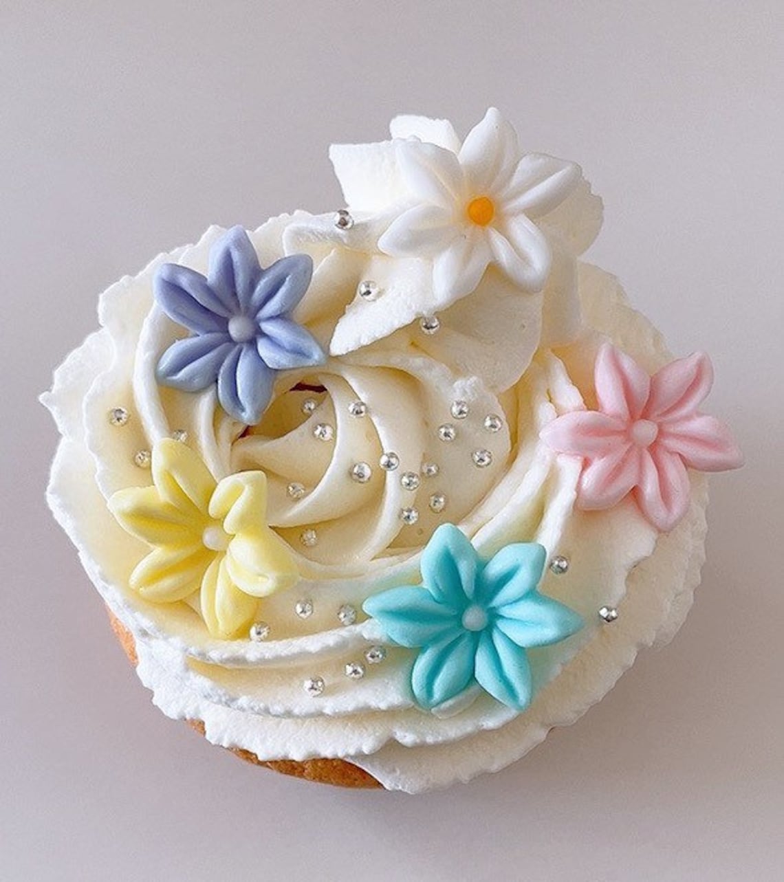 Fondant Flower Cake Topper/ Daisy Cake Topper/blossom Cake Etsy