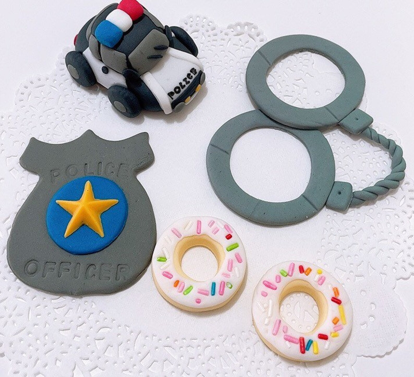 Fondant Police car cake topper/badge cake topper / handcuff Etsy