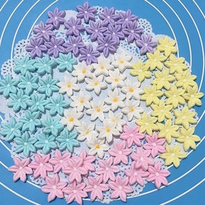 Fondant flower cake topper/ daisy cake topper/blossom cake topper/ flower cupcakes topper decoration