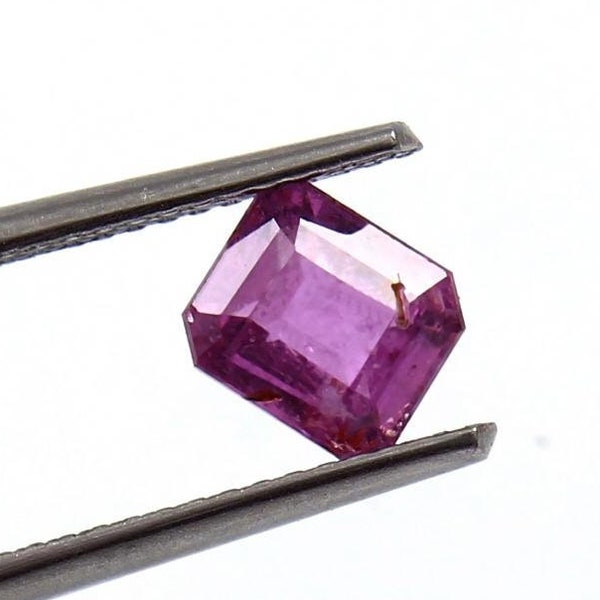 6x5MM,Natural pink sapphire cushion,unheated sri lankan sapphire for sale.