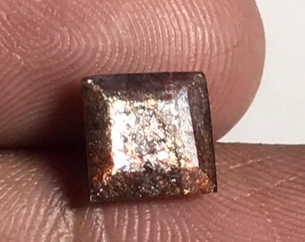 7.50MM, wunderschöner natürlicher Iolith Blutschuss Quadratschliff.