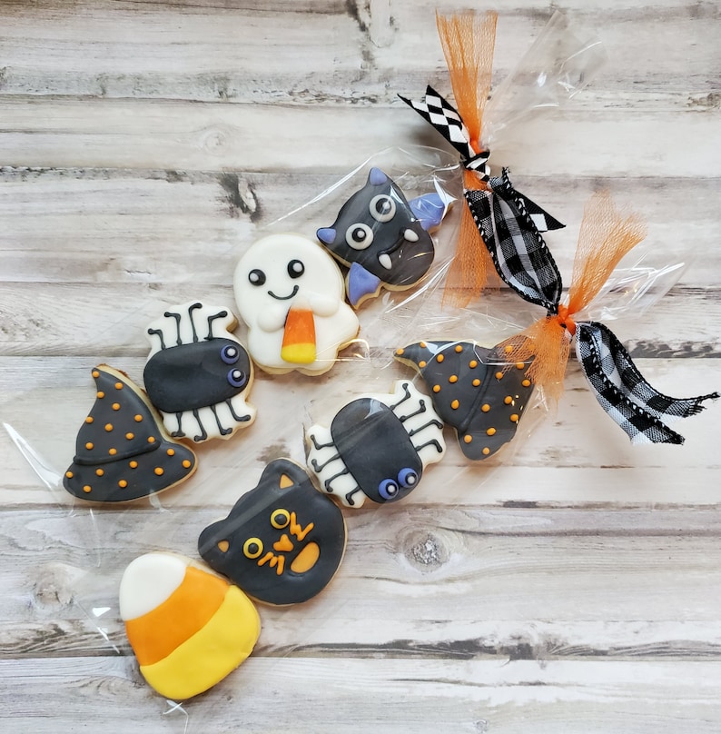 Halloween Mini Sugar Cookies image 0