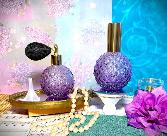 Quilted glass round PURPLE bottle * Choose atomizer color! Uses: perfume, room/linen spray, or to spritz cocktails!  4 inches tall; 3 ounces