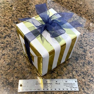 GIFT WRAPPING! Examples Shown; Each Item Will Differ Slightly Depending ...