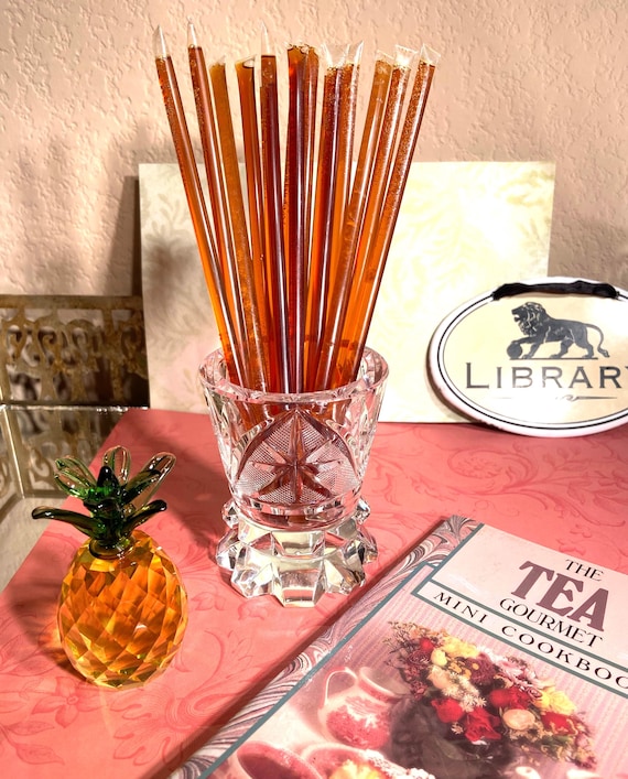 Thick crystal sm. vessel: Q-tips, hair accessories, sweetener packets,  honey sticks, cigarettes, toothpicks, etc. Amazing condition! Hefty!