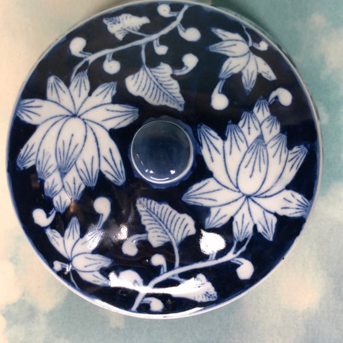 Blue lotus box