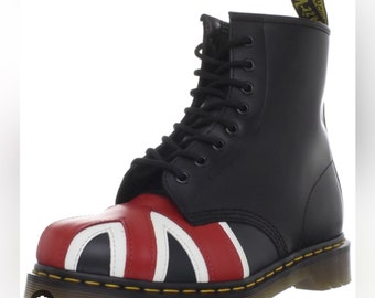 Dr. Martens union jack boots size 6