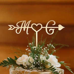 Arrow Cake Topper, Custom Wedding cake topper, Personalized wedding, Gold Cake Topper, Mr & Mrs Rustic Wedding Cake Topper, Anniversary Gift