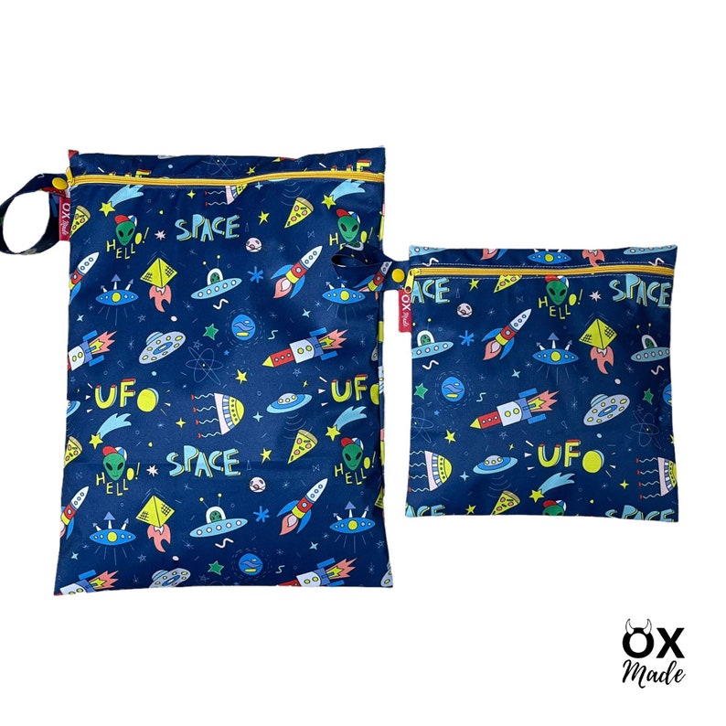 Wetbag Alien personalisierte Nasstasche Badetasche Weltall Space Ufo by OXmade Bild 1