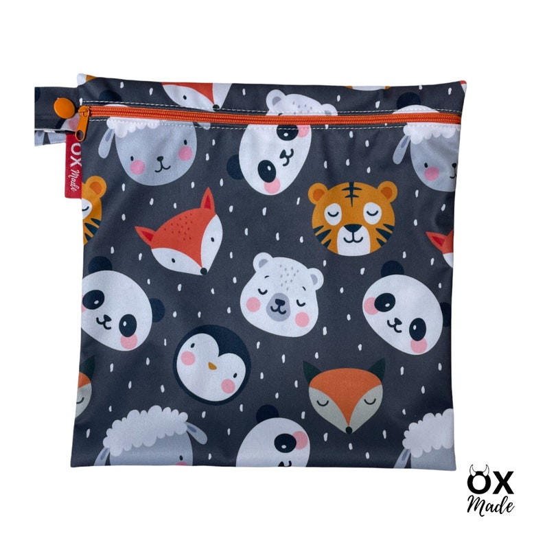 Wetbag Tiere personalisierte Nasstasche Badetasche Schaf Fuchs Panda Tiger Pinguin Bär grau by OXmade Bild 2