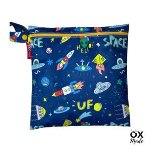 Wetbag Alien personalisierte Nasstasche Badetasche Weltall Space Ufo by OXmade Bild 2