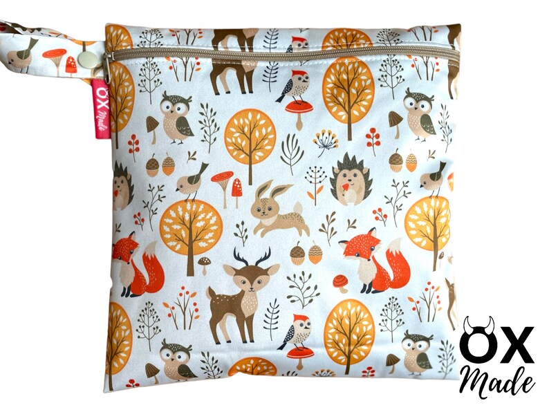 Wetbag Waldtiere personalisierte Nasstasche Badetasche Wald Bäume Tiere beige by OXmade 25x25 cm