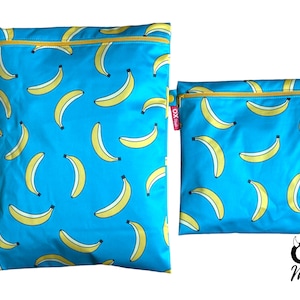 Wetbag "Banana" personalisierte Nasstasche mit Name, Wickeltasche wasserfest Badetasche Sporttasche Schwimmbad unisex by OXmade
