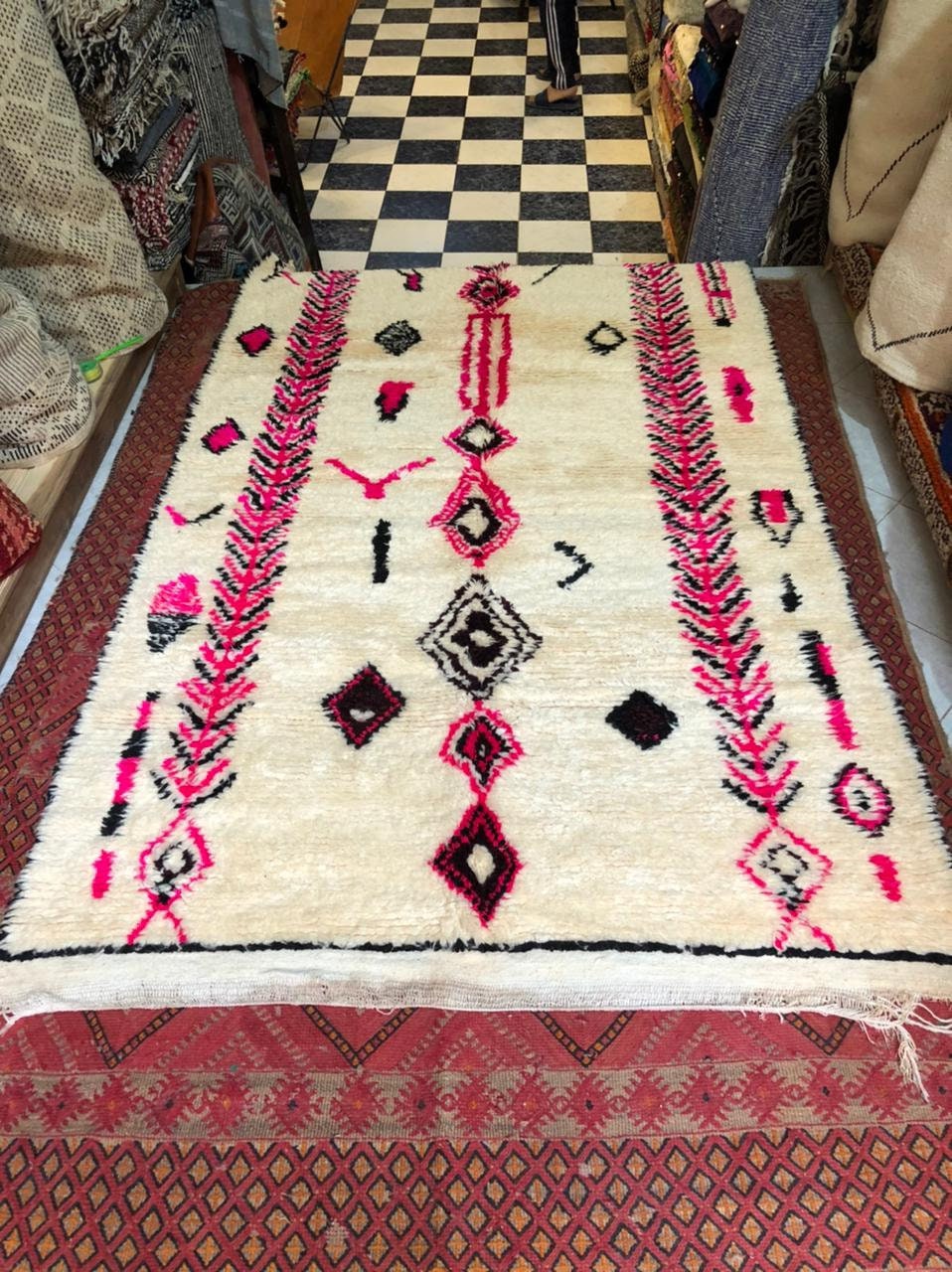 Beau Tapis Azilal - Tapis Berbère Fait à La Main Berbère Marocain, Main, en Laine Multicolore; Maroc